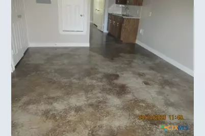 906 S 18th Street, Temple, TX 76501 - Photo 4