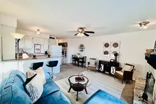 1559 Parkview Dr, Canyon Lake, TX 78133 - Photo 2