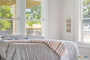 1202 S 7th St, Temple, TX 76504 - Photo 22