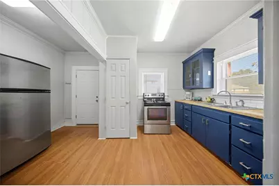 1202 S 7th Street, Temple, TX 76504 - Photo 8