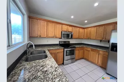 2038 Castleberry Ridge, New Braunfels, TX 78130 - Photo 22