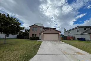 2038 Castleberry Ridge, New Braunfels, TX 78130 - Photo 2