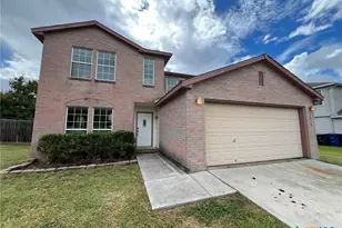 2038 Castleberry Ridge, New Braunfels, TX 78130 - Photo 4