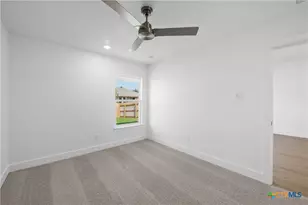 1209 College Ave, Troy, TX 76579 - Photo 8