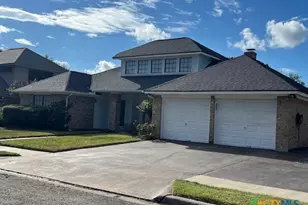 607 Brocton St, Victoria, TX 77904 - Photo 2