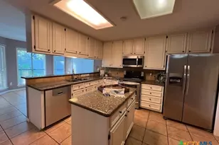 607 Brocton St, Victoria, TX 77904 - Photo 16