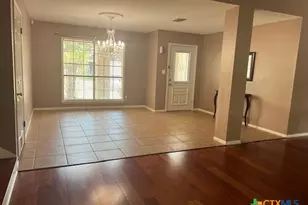 607 Brocton St, Victoria, TX 77904 - Photo 8