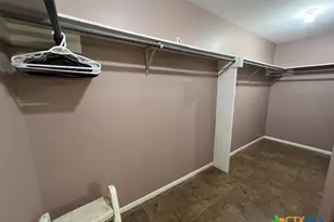 607 Brocton St, Victoria, TX 77904 - Photo 40