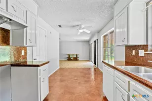 1905 Sycamore Dr, Killeen, TX 76543 - Photo 8