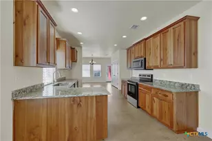 1382 Hanz Dr, New Braunfels, TX 78130 - Photo 8