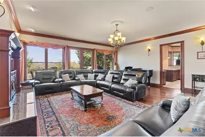 1092 Fm 3000, Elgin, TX 78621 - Photo 10