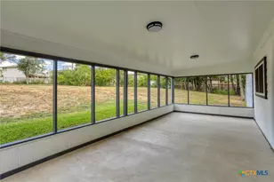 323 Cherrywood Ln, San Antonio, TX 78233 - Photo 22