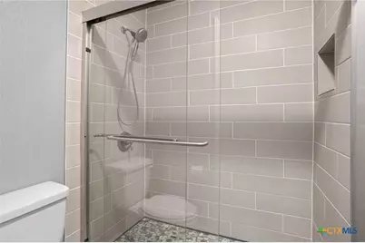 323 Cherrywood Lane, San Antonio, TX 78233 - Photo 20