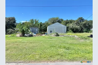 205 N 7th Street, Port O'Connor, TX 77982 - Photo 2