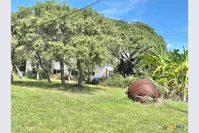 205 N 7th Street, Port O'Connor, TX 77982 - Photo 6