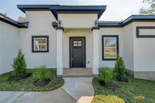 121 Diamond Head Dr, Bastrop, TX 78602 - Photo 2