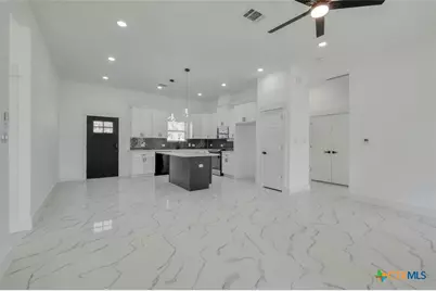 121 Diamond Head Drive, Bastrop, TX 78602 - Photo 12
