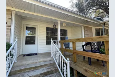 1304 W Avenue B, Lampasas, TX 76550 - Photo 4