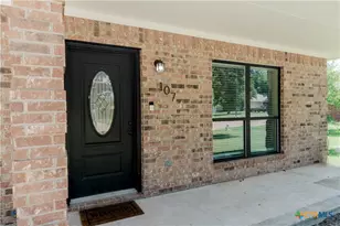 107 Silver Fox, Waco, TX 76705 - Photo 8