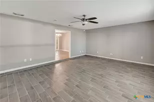 911 Westwood St, Victoria, TX 77901 - Photo 10