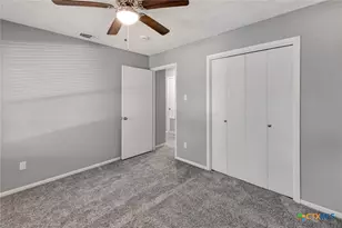 911 Westwood St, Victoria, TX 77901 - Photo 32