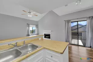 1013 Chestnut St, San Marcos, TX 78666 - Photo 10