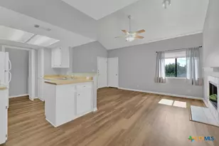 1013 Chestnut St, San Marcos, TX 78666 - Photo 8