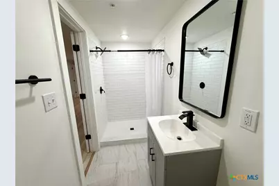 2204 W San Antonio Street #2, New Braunfels, TX 78130 - Photo 10