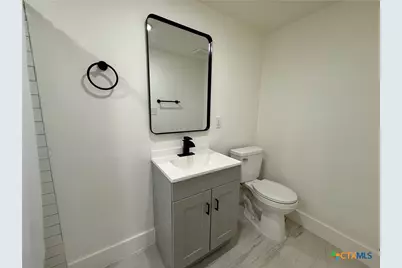 2204 W San Antonio Street #2, New Braunfels, TX 78130 - Photo 12