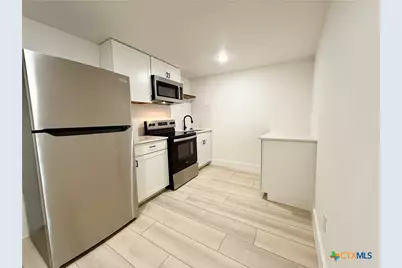 2204 W San Antonio Street #2, New Braunfels, TX 78130 - Photo 4