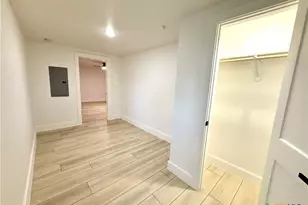 2204 W San Antonio St, New Braunfels, TX 78130 - Photo 6