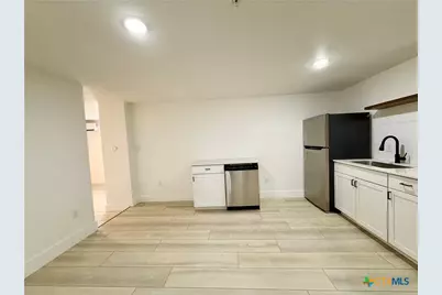 2204 W San Antonio Street #3, New Braunfels, TX 78130 - Photo 16