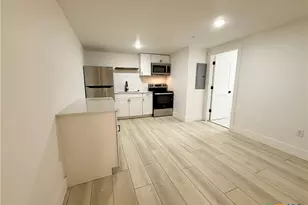 2204 W San Antonio St, New Braunfels, TX 78130 - Photo 18