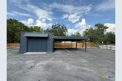 2204 W San Antonio Street #3, New Braunfels, TX 78130 - Photo 20