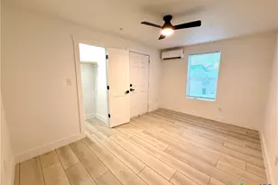 2204 W San Antonio St, New Braunfels, TX 78130 - Photo 12