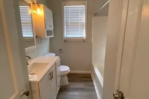 111 N Cedar Ave, Luling, TX 78648 - Photo 8