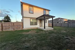 2572 Smokey Cv, Seguin, TX 78155 - Photo 12