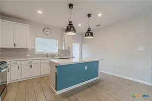 2063 Cowan Dr, New Braunfels, TX 78132 - Photo 8