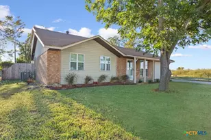 1001 Pamela Ave, Troy, TX 76579 - Photo 2