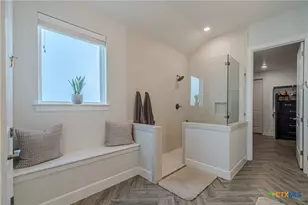 1435 Dancing Oak Ln, San Marcos, TX 78666 - Photo 18