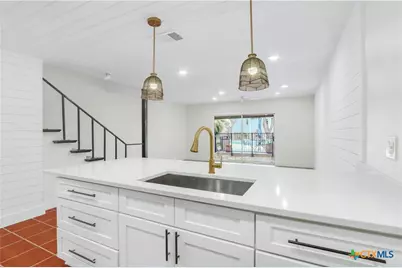 551 Terminal Loop Road #B3, Mcqueeney, TX 78123 - Photo 4