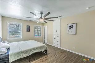 400 Bridge St, Gatesville, TX 76528 - Photo 10