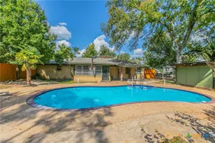 400 Bridge St, Gatesville, TX 76528 - Photo 24