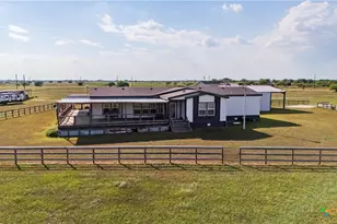 193 Shady Holw Rd, Victoria, TX 77904 - Photo 6