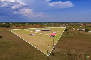 193 Shady Holw Rd, Victoria, TX 77904 - Photo 2