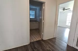 1001 S 29th St, Temple, TX 76504 - Photo 8