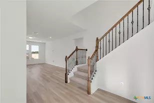 703 Ryan St, Belton, TX 76513 - Photo 6