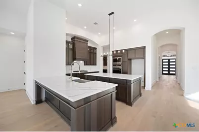 121 Cherokee Sedge Path, San Marcos, TX 78666 - Photo 4