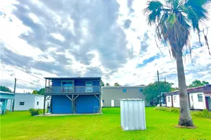 307 N 12th, Port O'Connor, TX 77982 - Photo 2