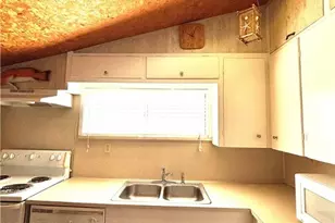 307 N 12th, Port O'Connor, TX 77982 - Photo 16